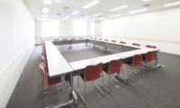 貸し会議室100ロの字形式