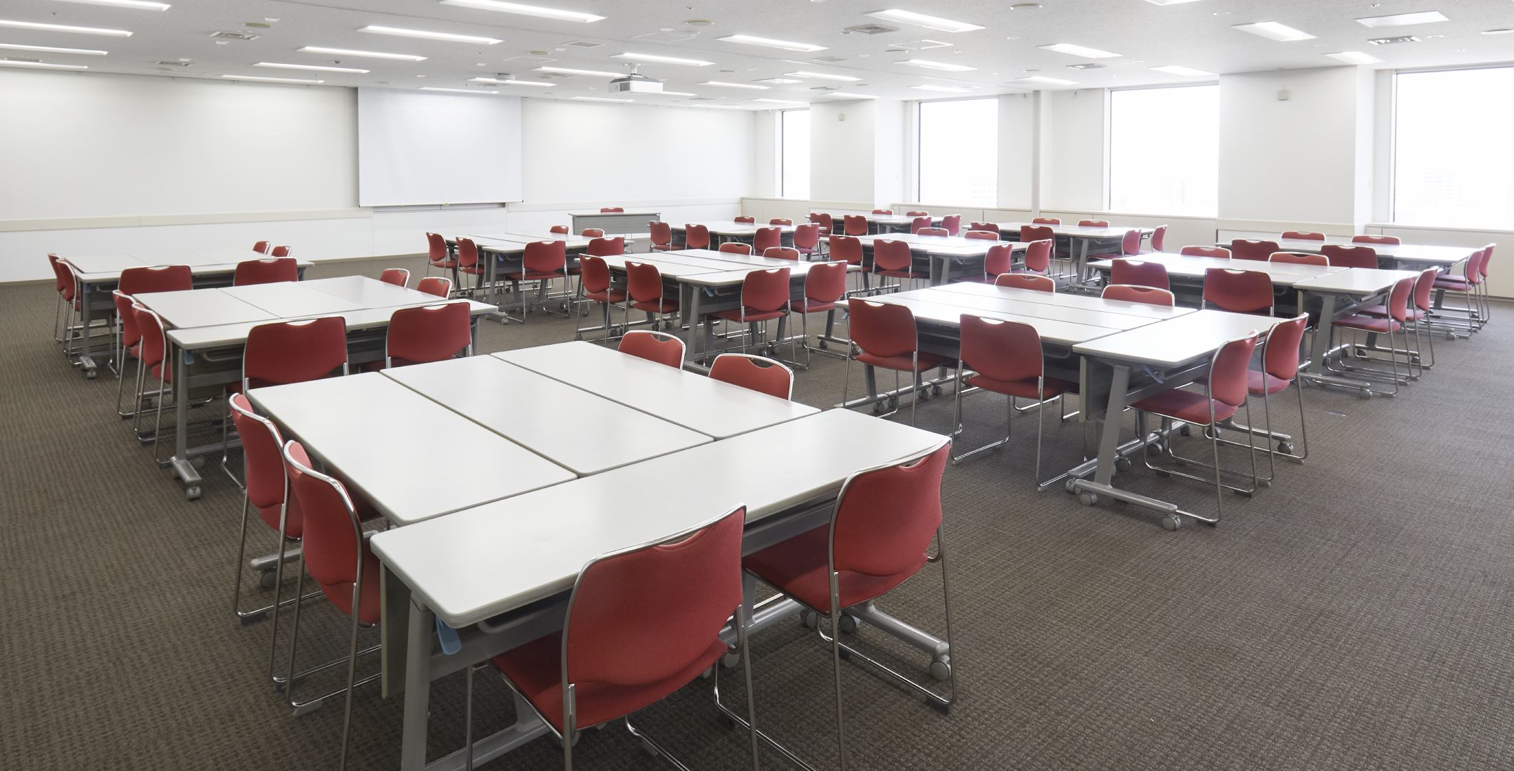 貸し会議室101+102島形式