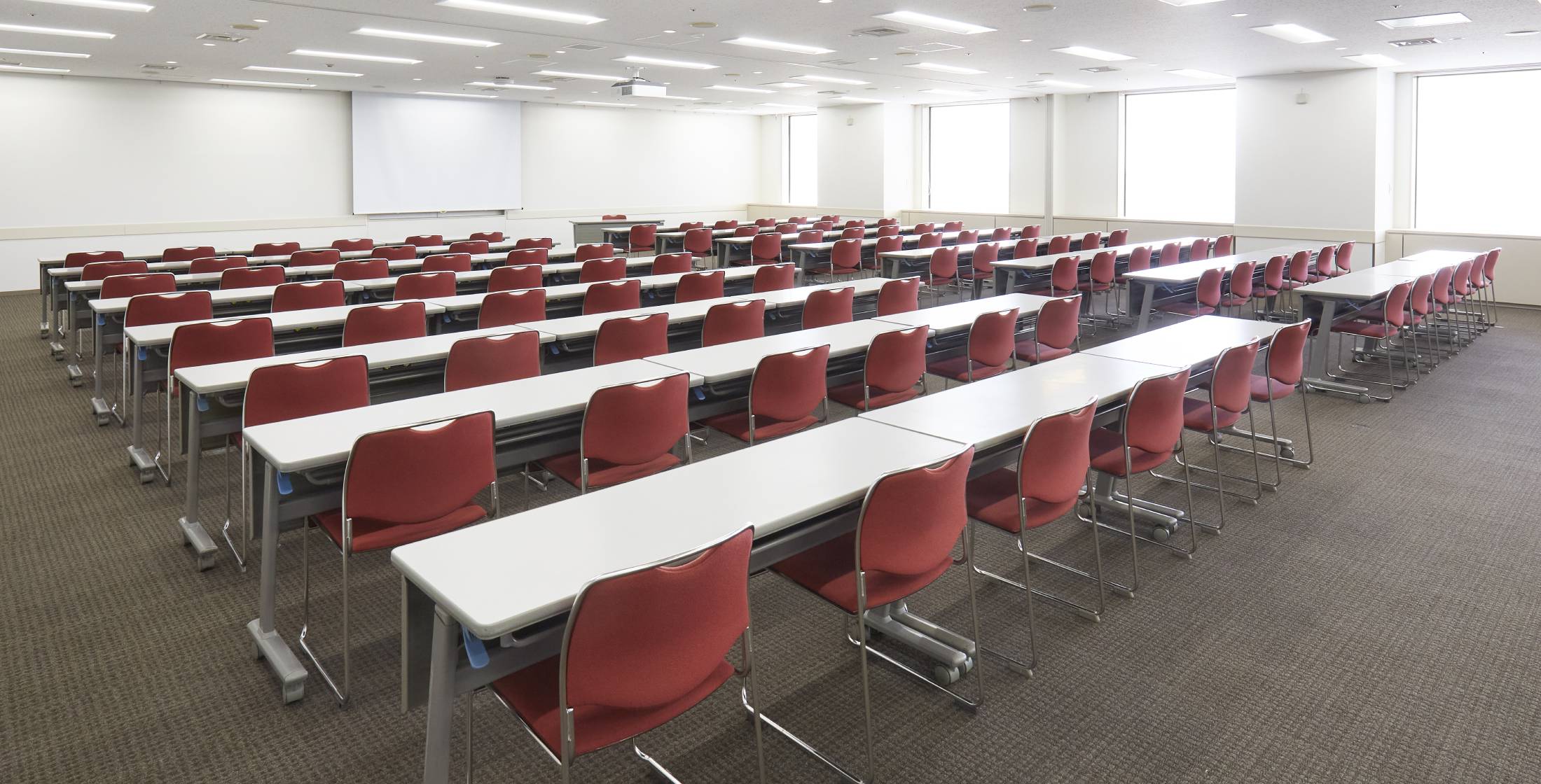 貸し会議室101+102スクール形式