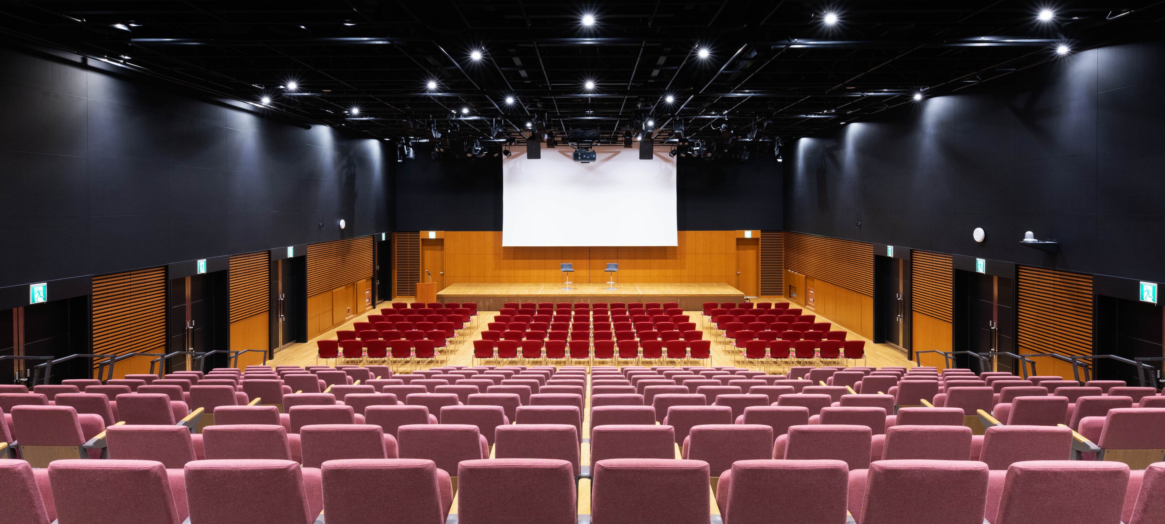 イベントホールシアター形式