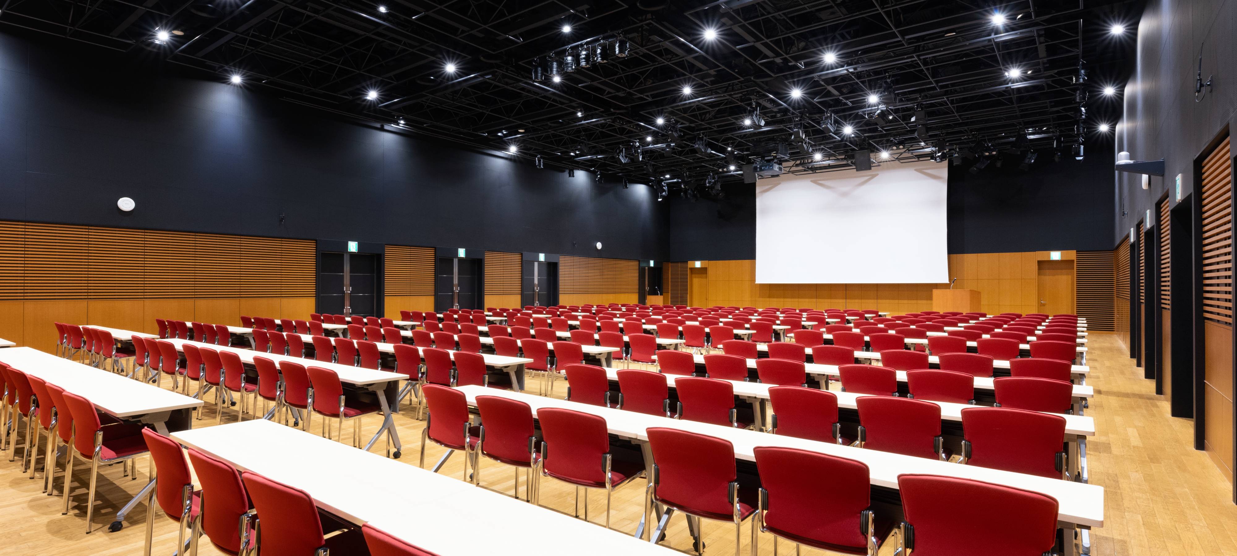 イベントホールスクール形式