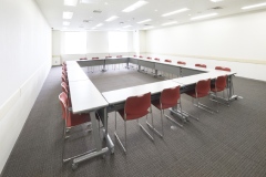 貸し会議室100ロの字形式