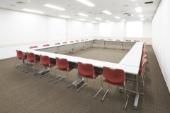 貸し会議室101or103ロの字形式