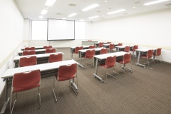 貸し会議室104スクール形式