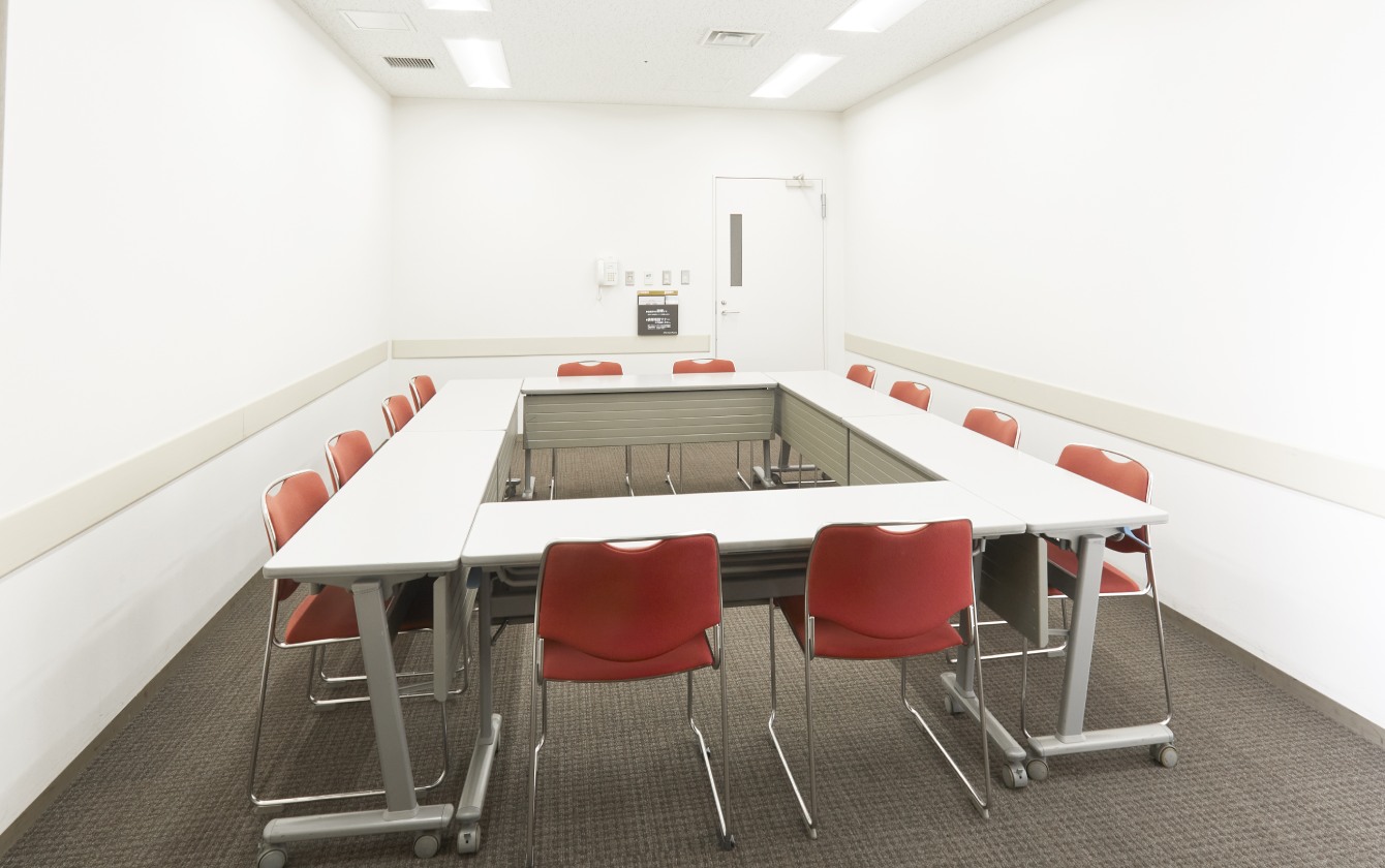 貸し会議室10階Privateロの字形式