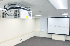 貸し会議室天吊りプロジェクター