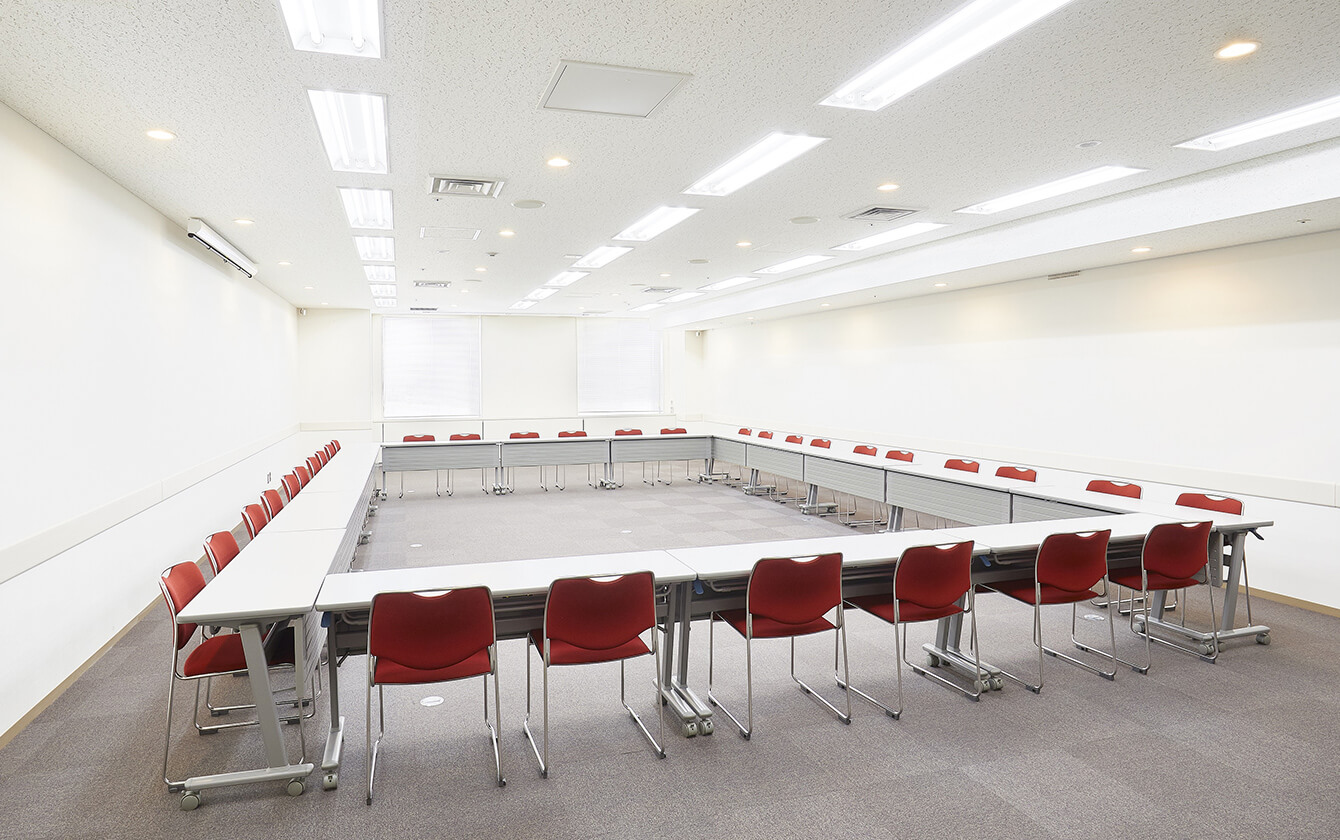 貸し会議室116ロの字形式